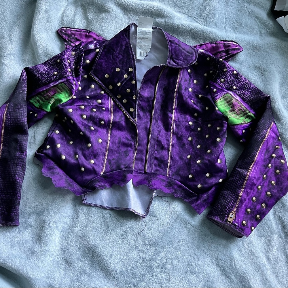 DISNEY DESCENDANTS “MAL” costume 3 pieces currently listed on Amazon at $124